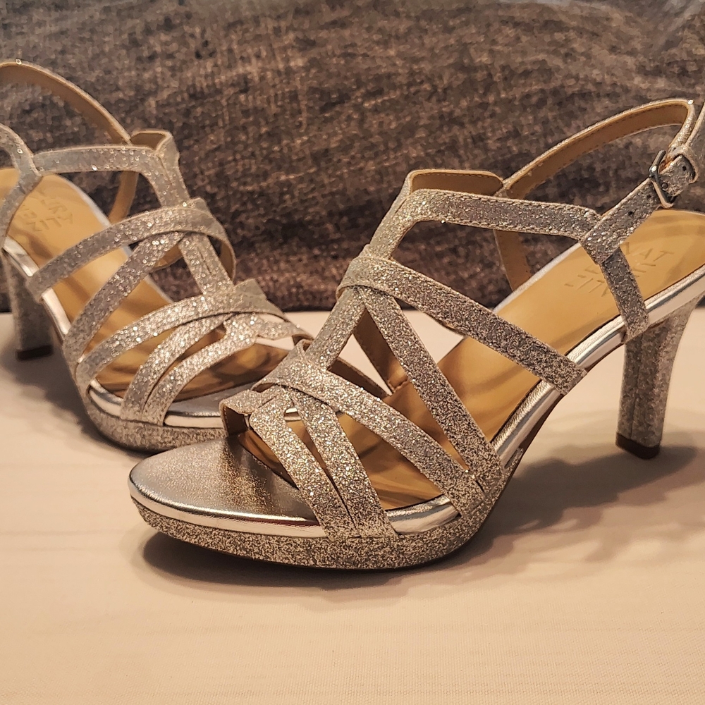 Naturalizer Shimmering Baylor Silver Strappy Heels
